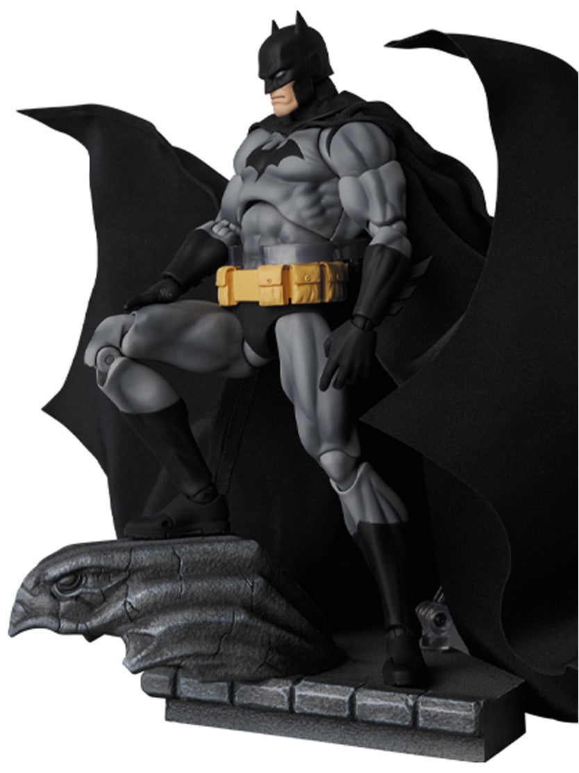 Mafex No. 126 Batman Hush (Black Version)